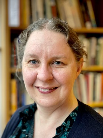 Dr Zoë Binns