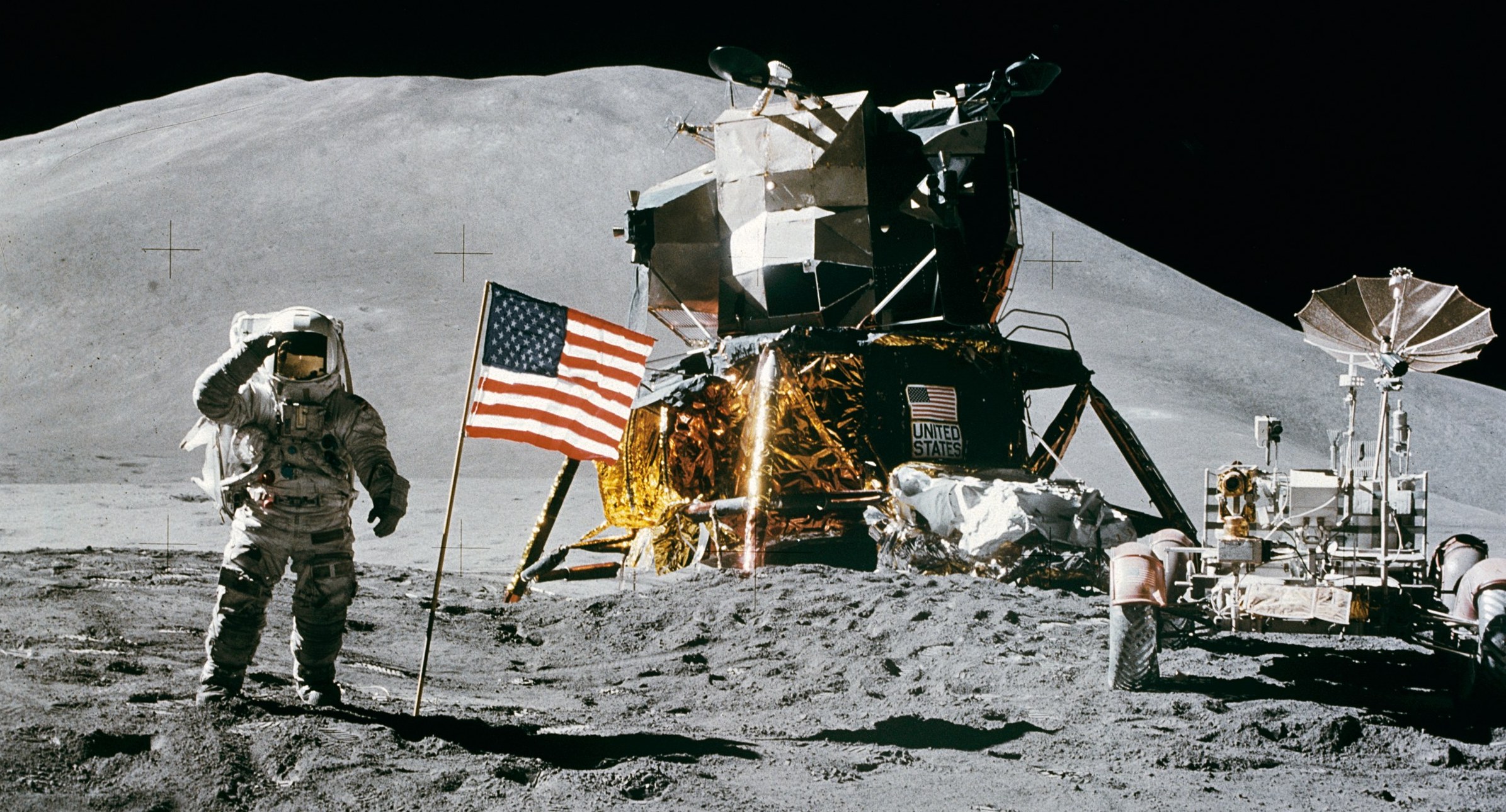 Apollo_15_flag,_rover,_LM,_Irwin copy