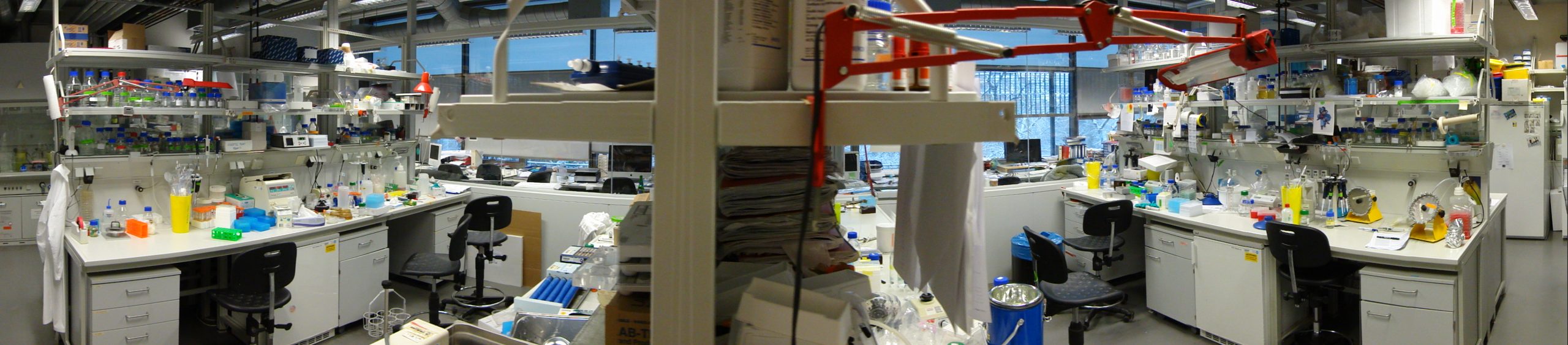 Biochemistry_laboratory_MPI-CBG-panorama