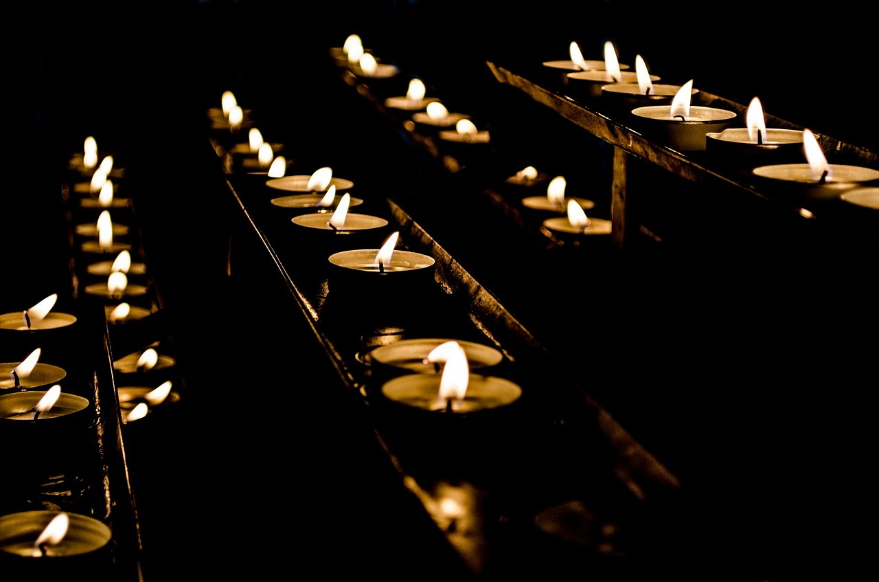 candles-219838_1280