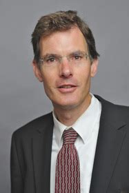 Prof. Michael Esfeld