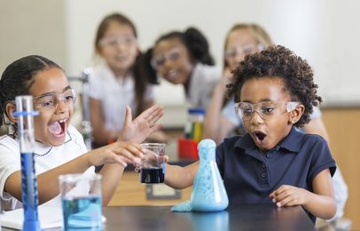 Learning to teach controversial topics in school science education